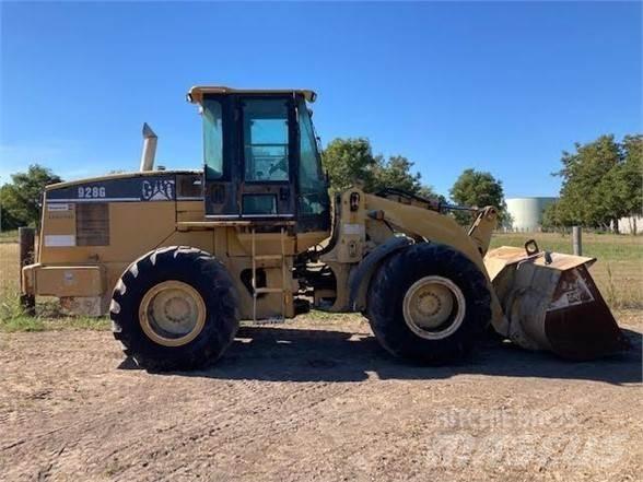 CAT 928G Kolové nakladače