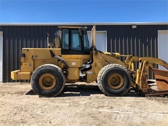 CAT 950F Kolové nakladače