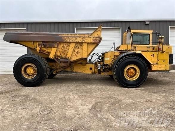 CAT D25C Kloubové dempry