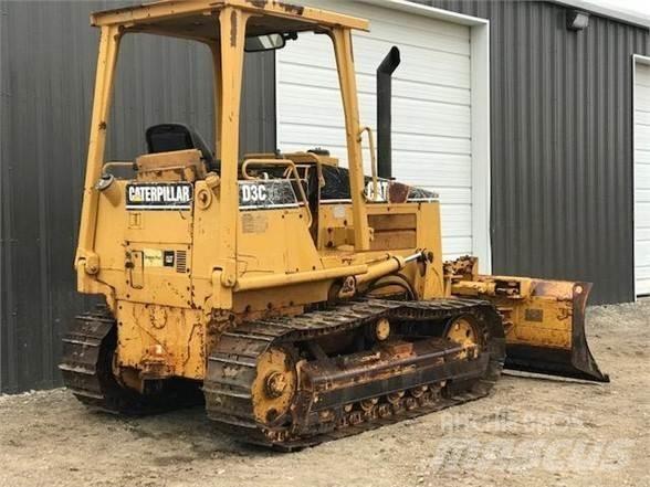 CAT D3C Pásové dozery