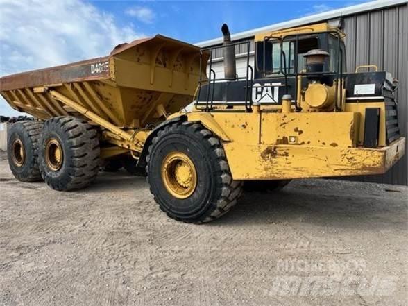 CAT D400E Kloubové dempry