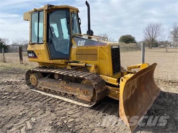 CAT D4G XL Pásové dozery