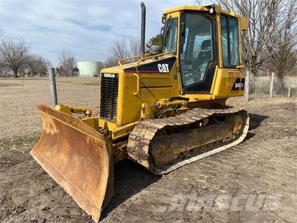 CAT D4G XL Pásové dozery