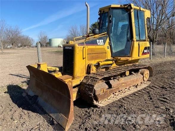 CAT D4G XL Pásové dozery