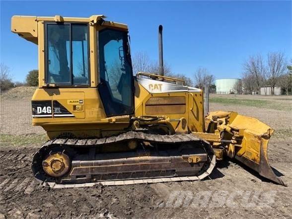 CAT D4G XL Pásové dozery