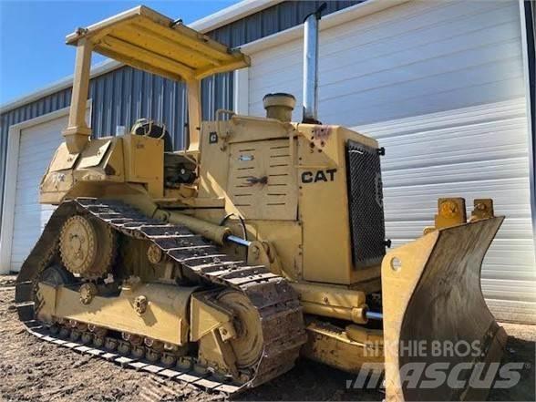 CAT D4H Pásové dozery