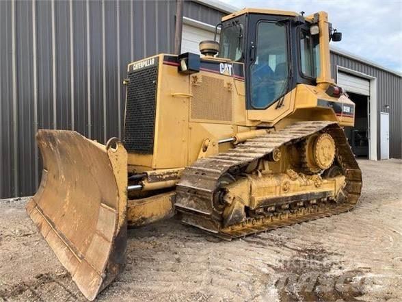 CAT D5M Pásové dozery