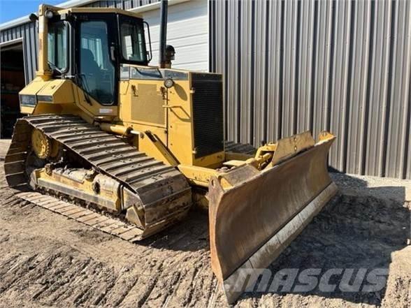 CAT D5M LGP Pásové dozery