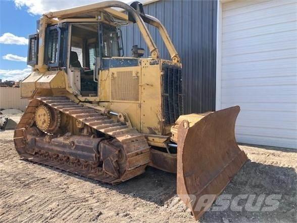 CAT D5M XL Pásové dozery