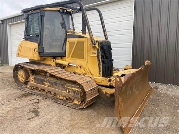 CAT D6K Pásové dozery