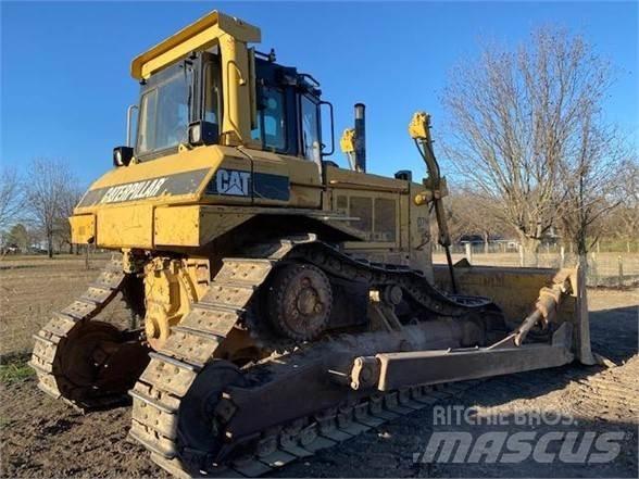 CAT D7H II Pásové dozery