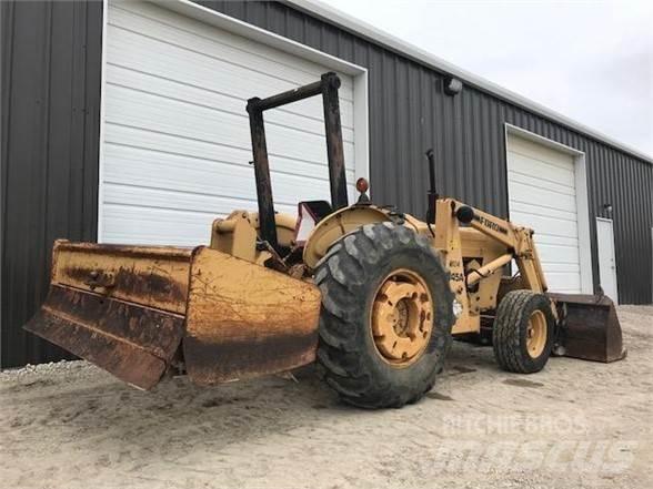 Ford 445A Kolové nakladače
