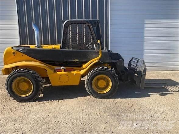 JCB 520 Teleskopické manipulátory