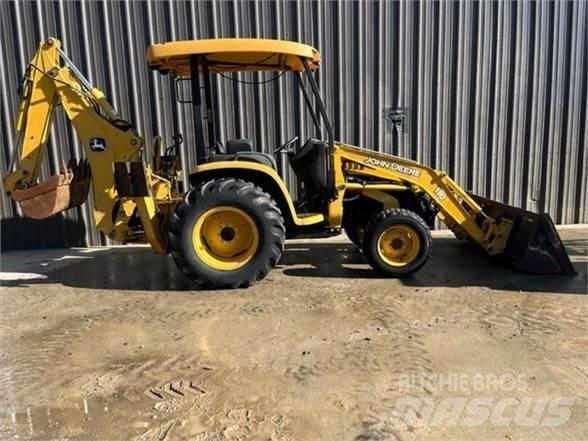 John Deere 110 Rýpadlo-nakladače