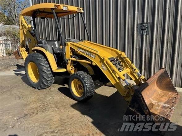 John Deere 110 Rýpadlo-nakladače