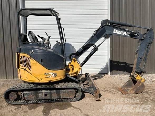 John Deere 27D Mini rýpadla < 7t