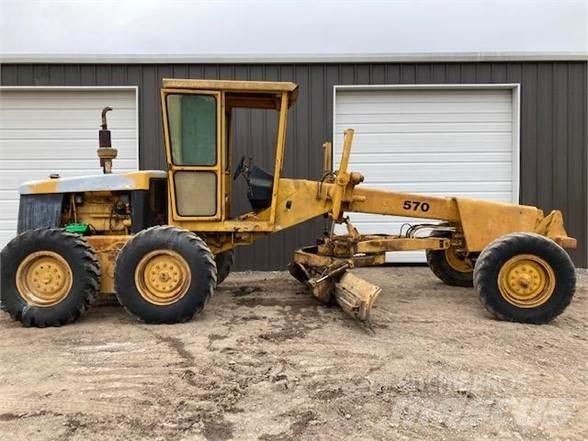 John Deere 570 Grejdry