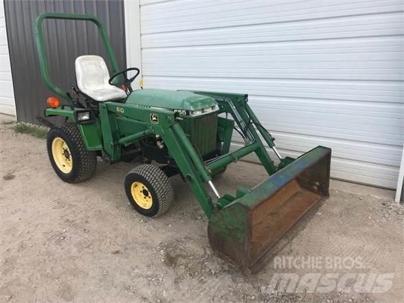 John Deere 655 Traktory