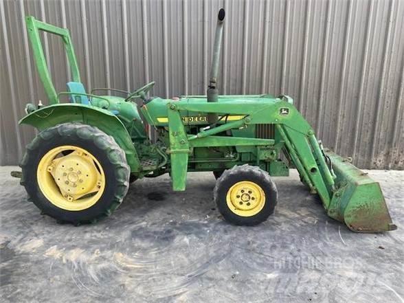 John Deere 850 Traktory