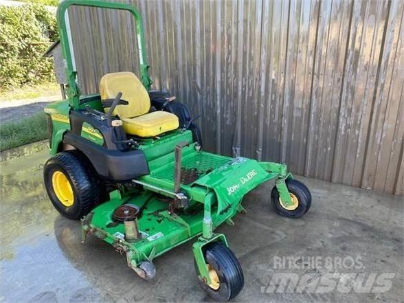 John Deere 997 Sekačky s nulovým poloměrem otáčení