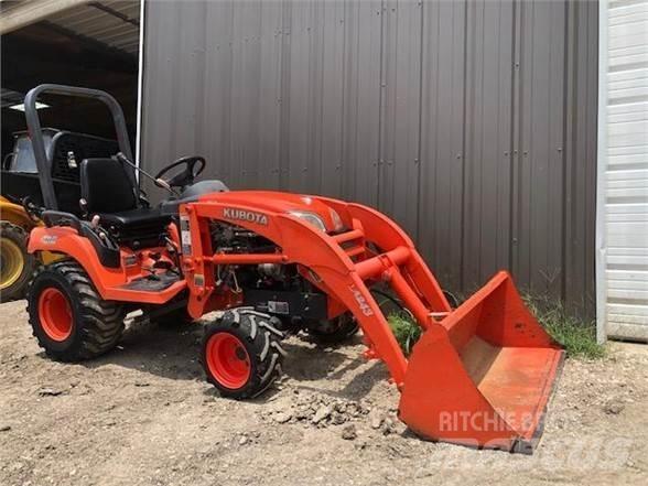 Kubota BX2350D Traktory