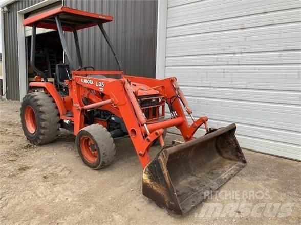 Kubota L35 Kolové nakladače