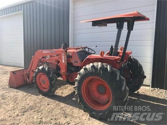 Kubota M4700 Traktory