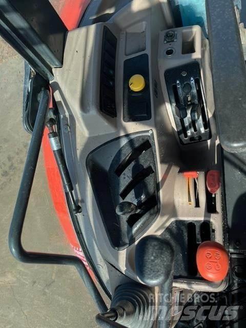 Kubota M6060D Traktory