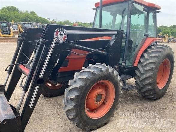 Kubota M9000 Traktory