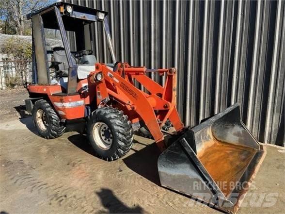 Kubota R420 Kolové nakladače