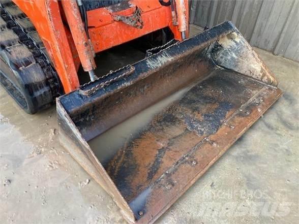 Kubota SVL75 Smykem řízené nakladače