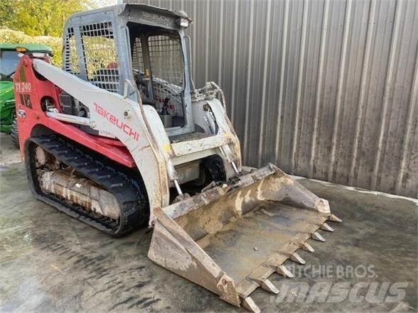 Takeuchi TL240 Smykem řízené nakladače