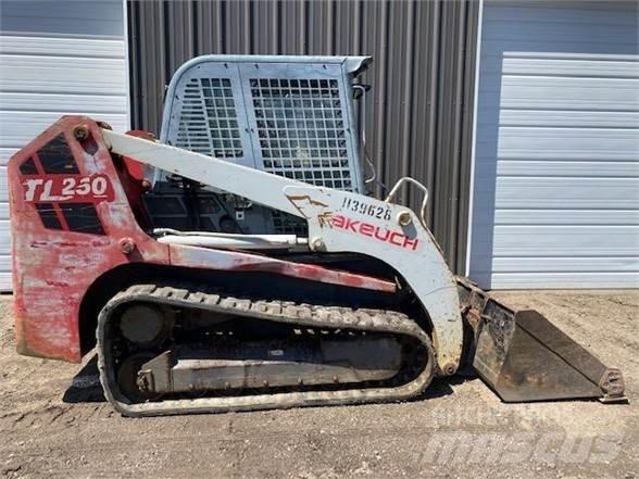 Takeuchi TL250 Smykem řízené nakladače