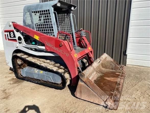 Takeuchi TL8 Smykem řízené nakladače