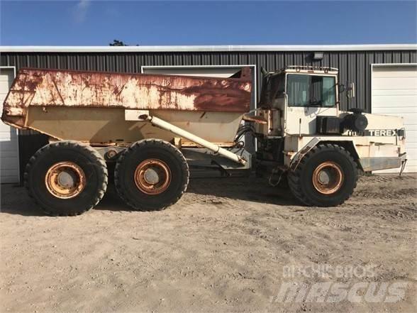 Terex TA27 Kloubové dempry