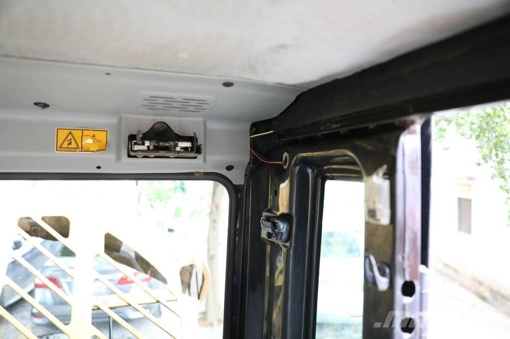 CAT 307 D Pásová rýpadla
