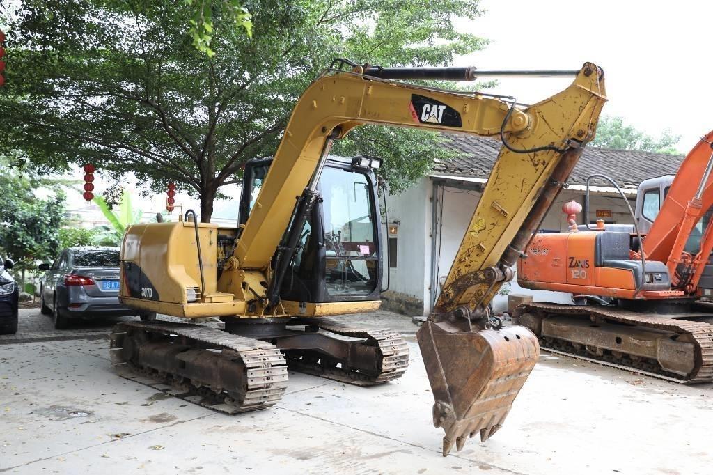 CAT 307 D Pásová rýpadla