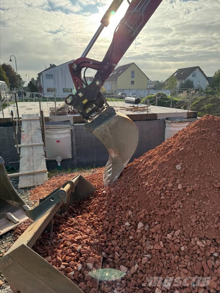 Yanmar B 110 W Kolová rýpadla