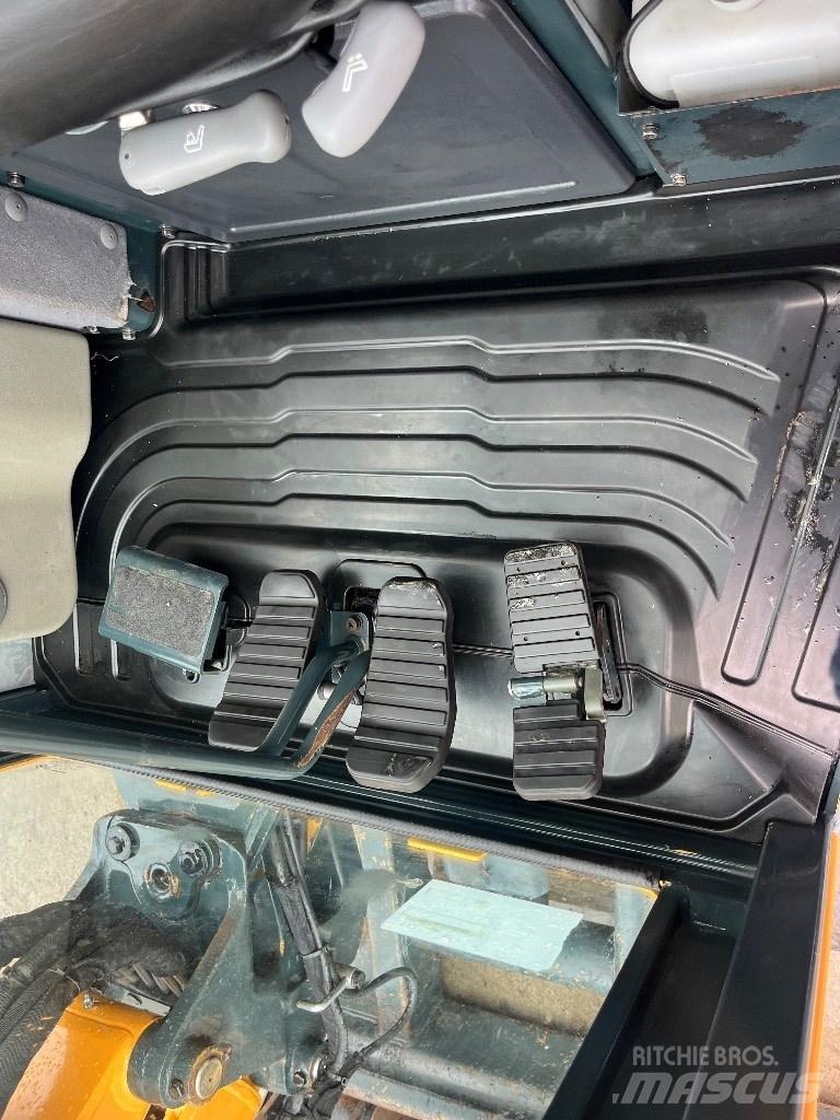 Hyundai R30 Z-9AK Mini rýpadla < 7t