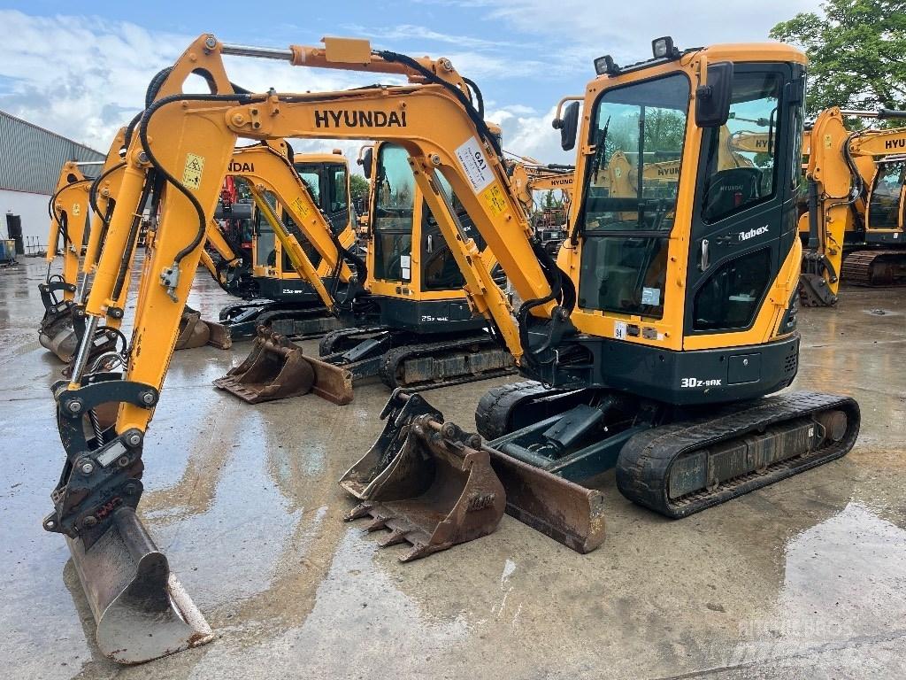 Hyundai R30 Z-9AK Mini rýpadla < 7t