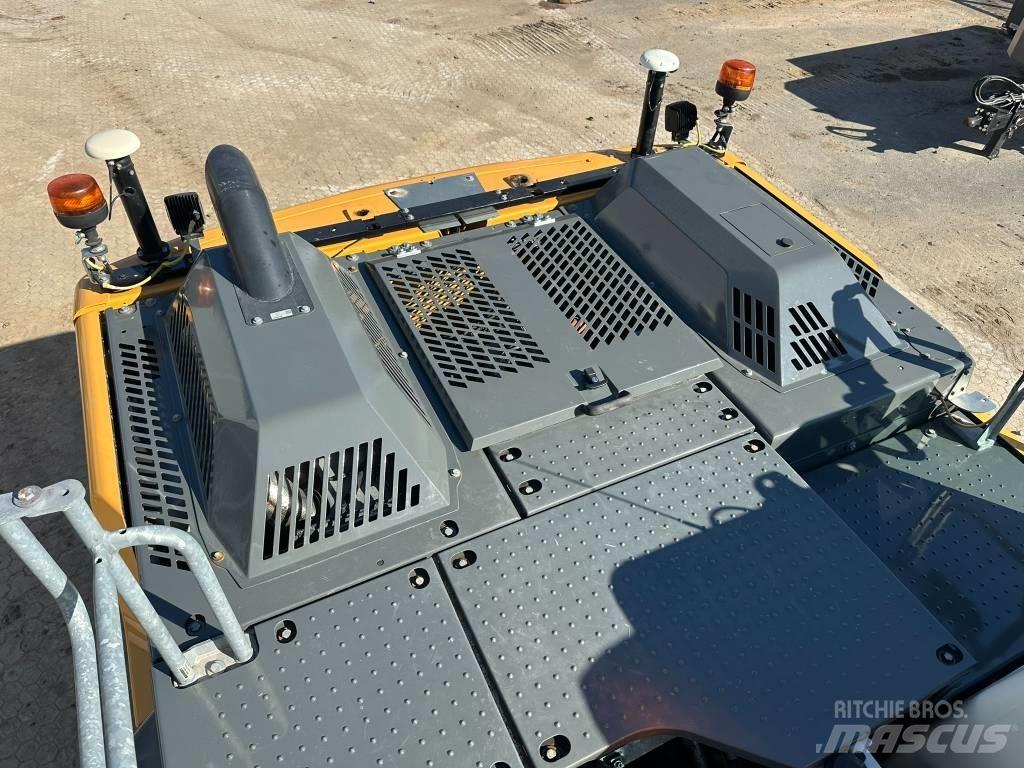 Liebherr R 922 G8 Pásová rýpadla