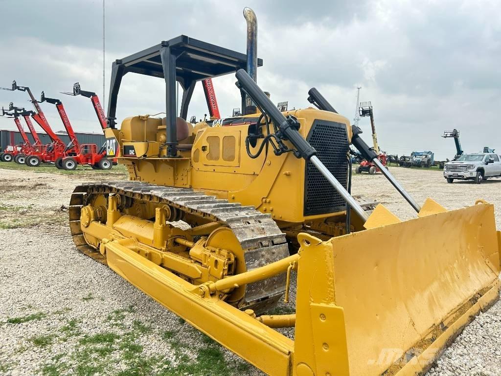 CAT D 6 C Pásové dozery