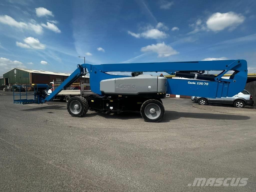 Genie ZX 135/70 Kloubové plošiny