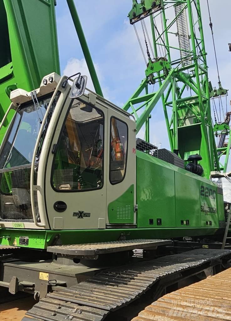 Sennebogen 2200 Pásové jeřáby