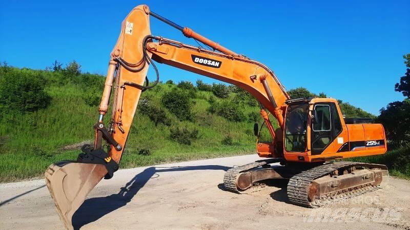 Daewoo S255 LC Pásová rýpadla