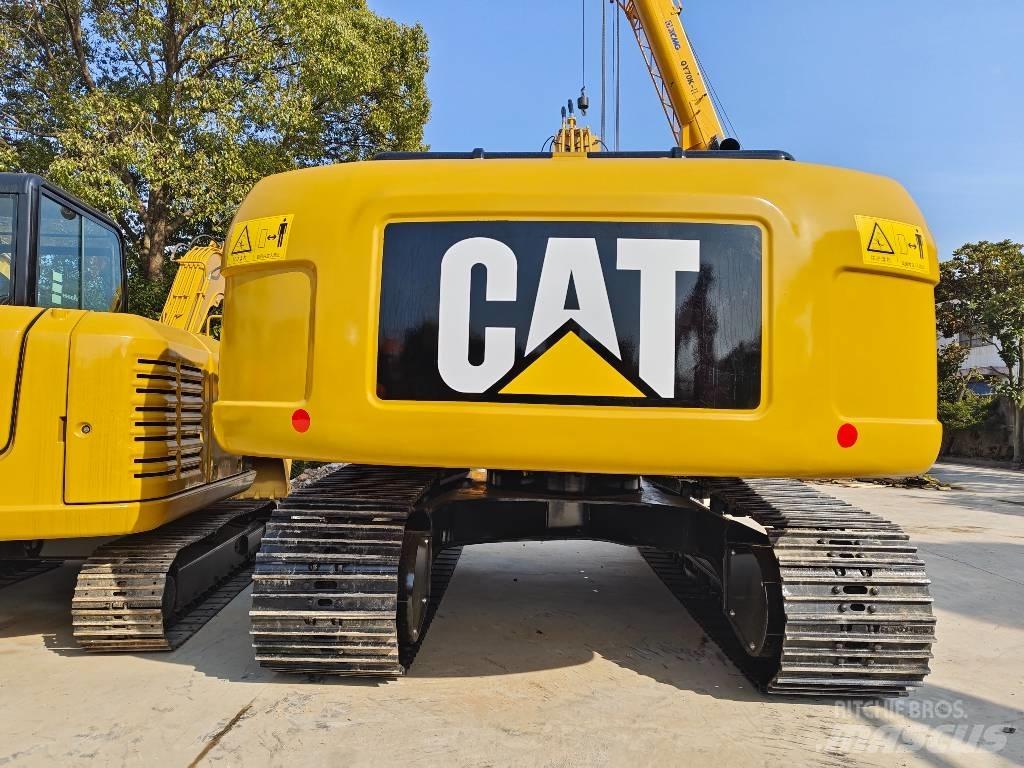 CAT 320 D Pásová rýpadla