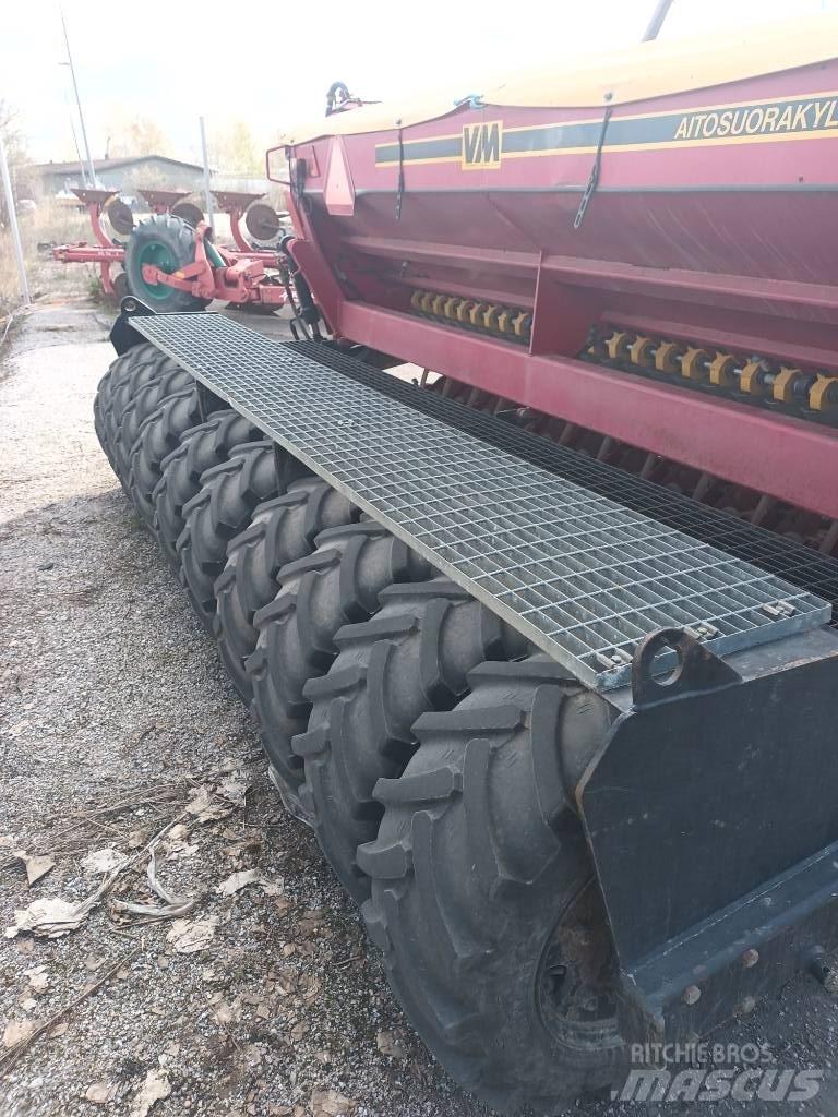 VM SK 400 Kombinované secí stroje