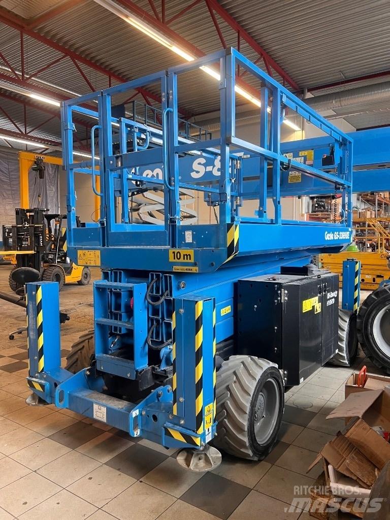 Genie GS 3369 BE Nůžková zvedací plošina