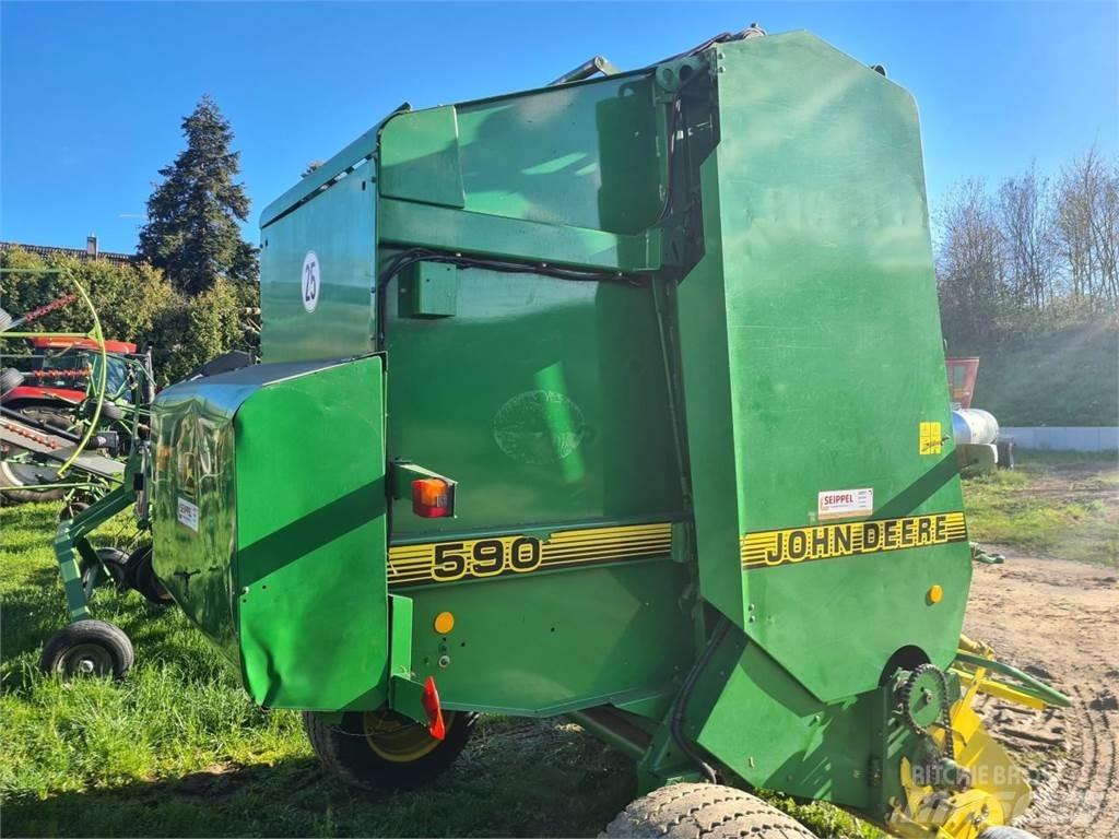John Deere 590 Lis na válcové balíky