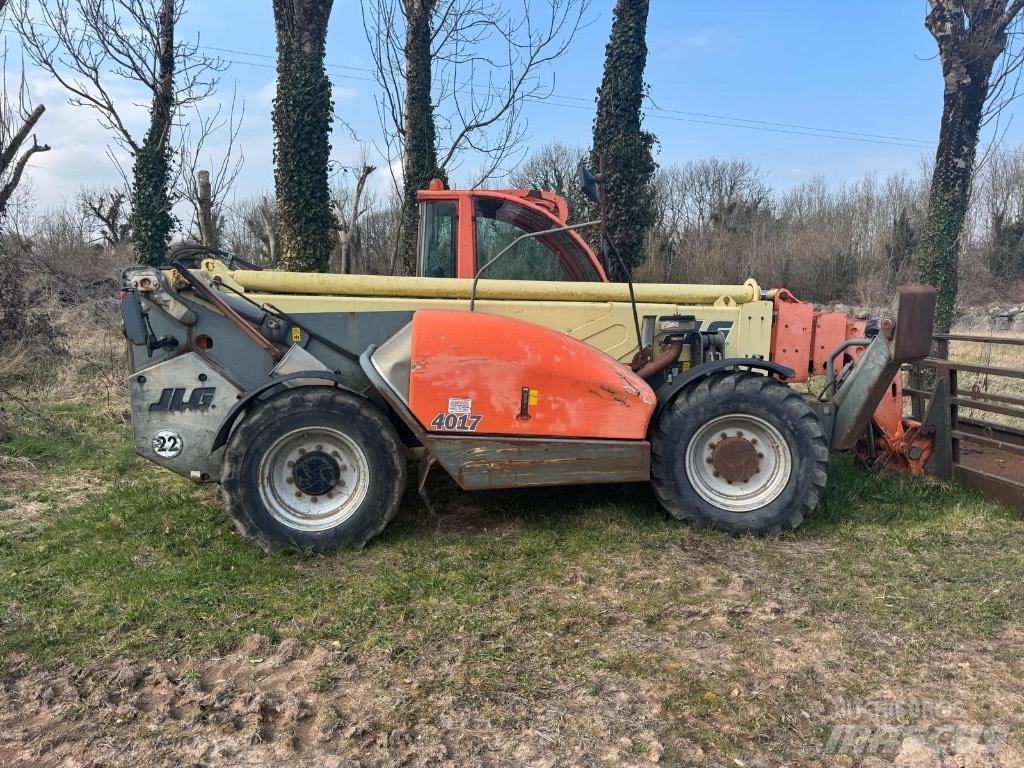 JLG 4017 Teleskopické manipulátory